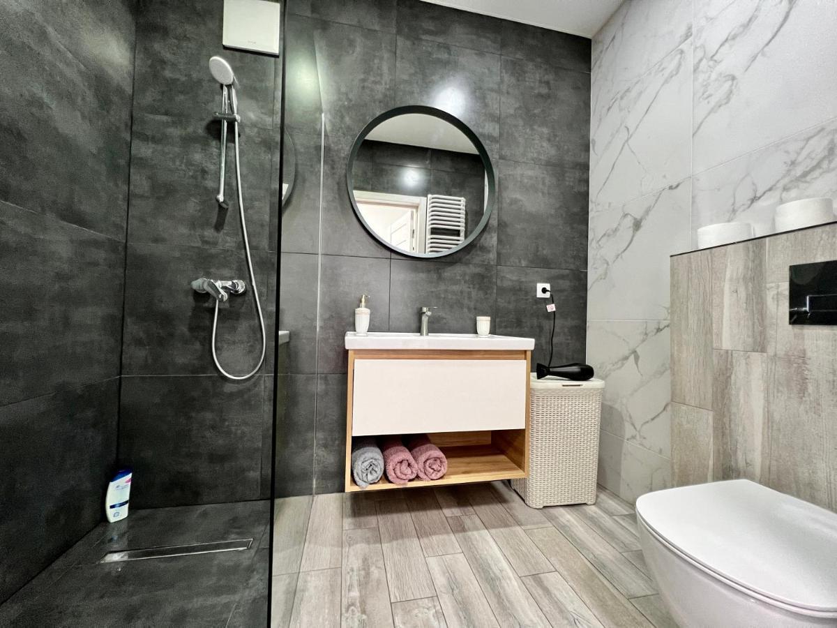 Vip в центрі м. івано-франківськ Apartment *